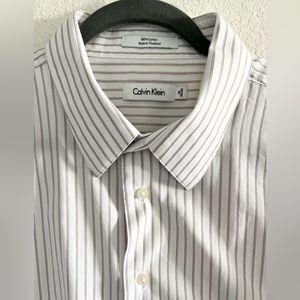 Calvin Klein Men’s down button dress shirt